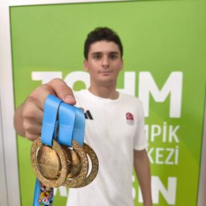 arel gultekin 46 turkiye rekoru kirdi RbshJ5vl