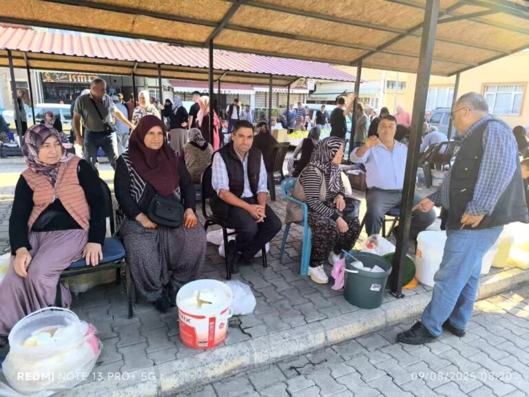 suhutta-yoresel-urunler-pazari-yogun-ilgi-goruyor-I7r53ynv.jpg