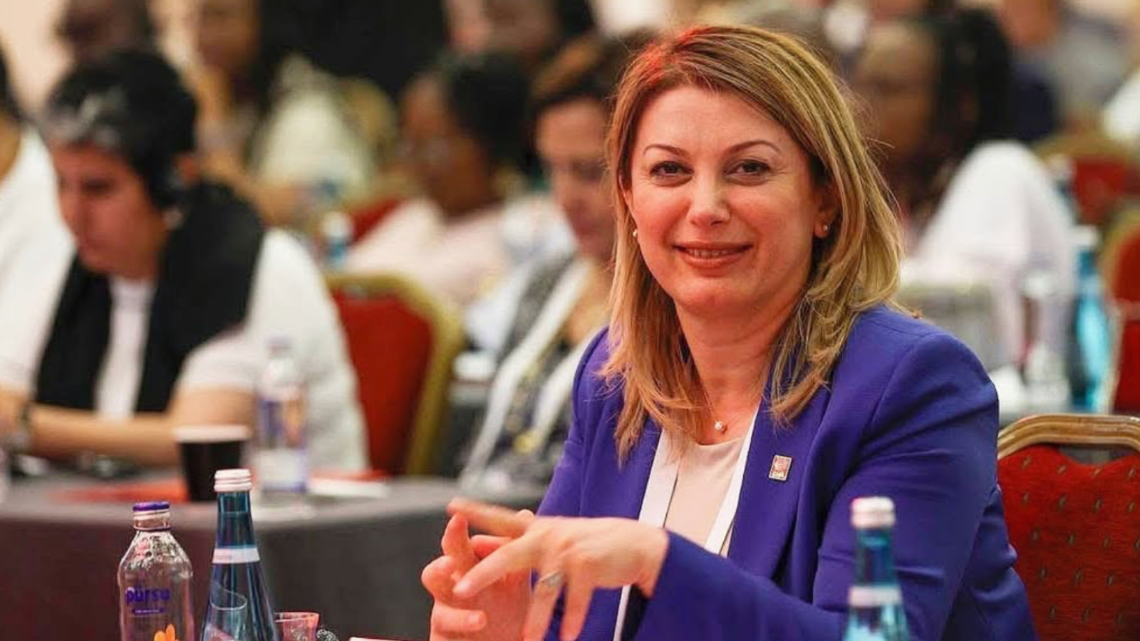 chp osmaniye kadin kollari baskani deniz ozener gorevinden istifa etti vtaybHZh