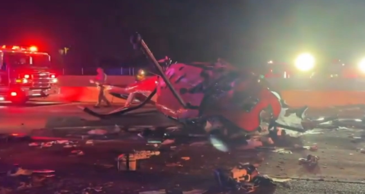 abdde ambulans helikopter otoyola dustu r5nBYUUV