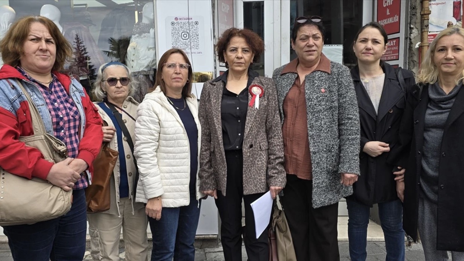 chp zonguldak merkez ilce kadin kollari baskani sekme ve 9 yonetici istifa etti VVtqvv3H.jpg