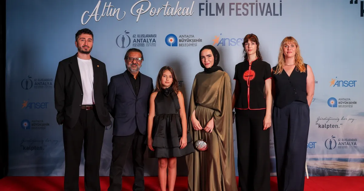 altin portakalin galibi tavsan imparatorlugu xLt7nMQb.webp