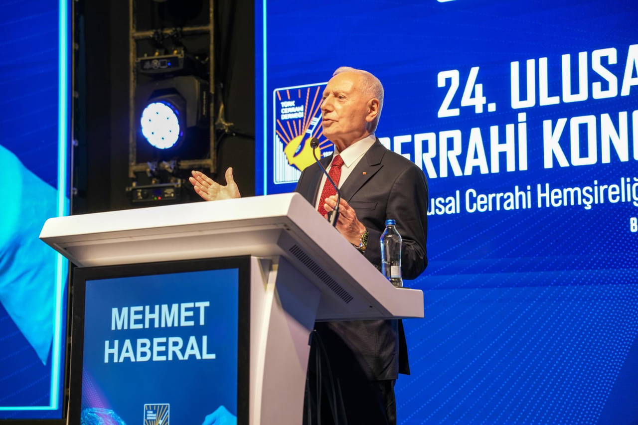 Antalya’da 24. Ulusal Cerrahi Kongresi Yapıldı: Prof. Dr. Haberal’a Özel Ödül